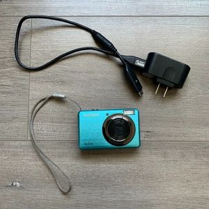 Samsung Digital Camera - Fully Functional
